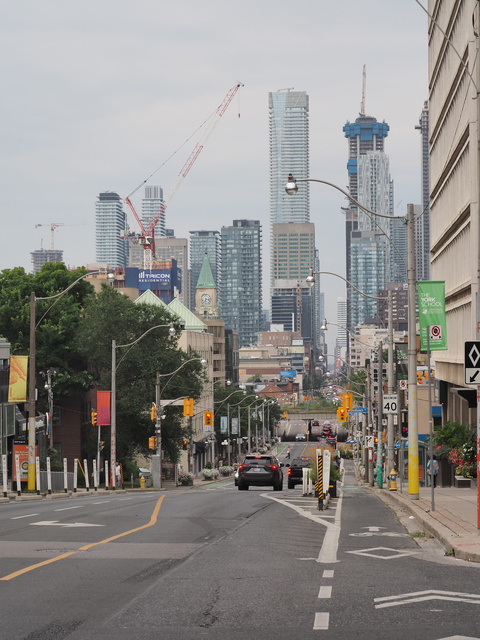 Yonge Street at Farnham Avenue